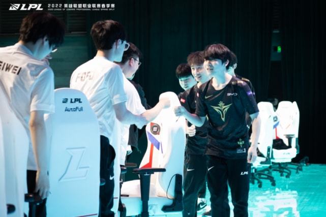 但全区的动 但全区的动